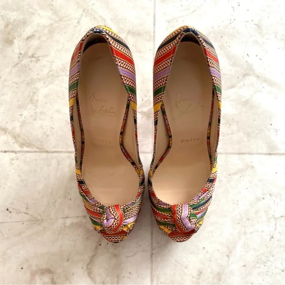 Christian Louboutin Made in Italy Rasta Damas Greissimo Satin Pumps Heels Size 7